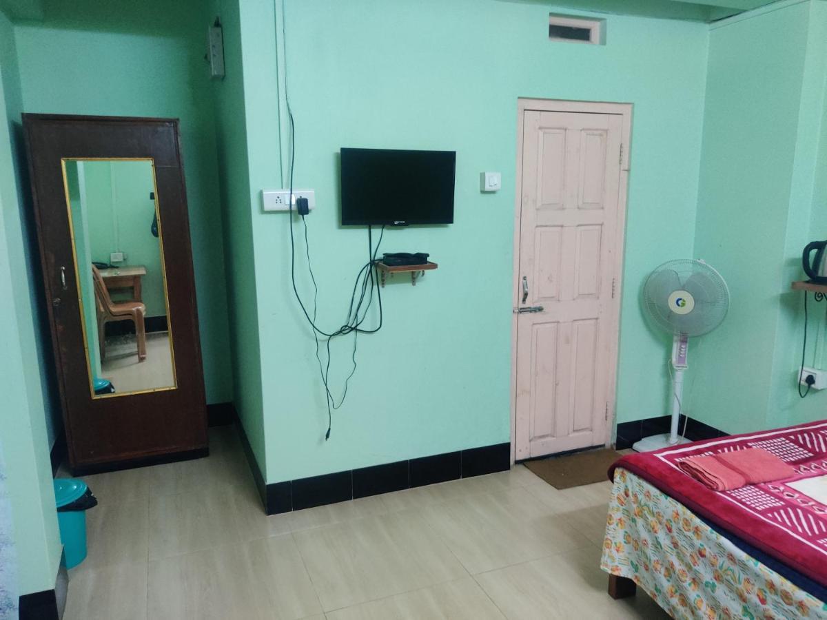 Travellers Bed And Breakfast ชิลลอง ภายนอก รูปภาพ